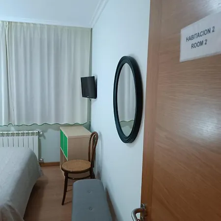 Homestay Peregrinos A Casa Alicia *