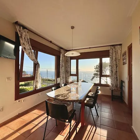 Peregrinos A Casa Alicia 民宿 *