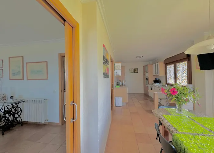 Peregrinos A Casa Alicia ホームステイ *